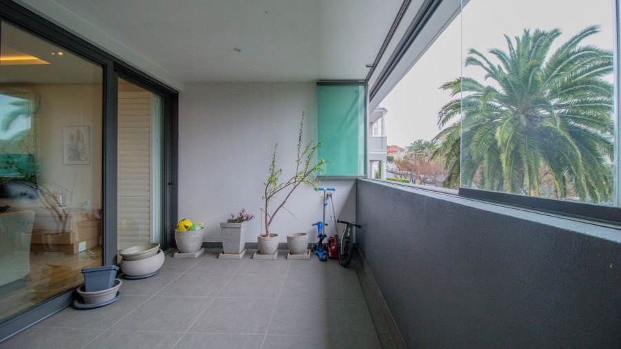 To Let 2 Bedroom Property for Rent in Fresnaye Western Cape